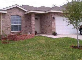 1824 Mustang Island Dr, Laredo, TX 78045