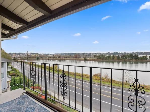900 East Bay Drive NE #A402, Olympia, WA 98506