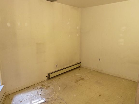 4th image of 251 W 97th St #1X