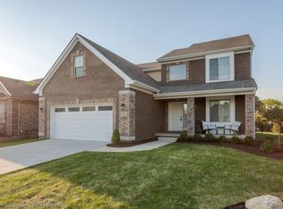 33408 Capri Ct, Livonia, MI 48154