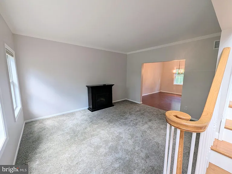 114 Lenape Dr — Photo 4