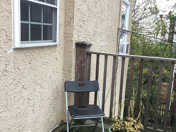 3rd image of 100 N Davis Ave APT 5