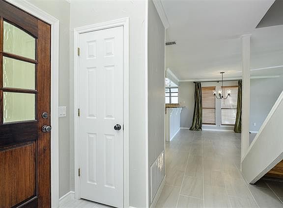 4th image of 3618 Hilltop Cir