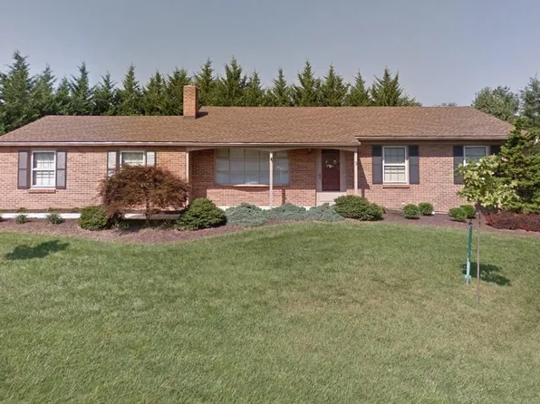 3 Stanford Rd, Hagerstown, MD 21742