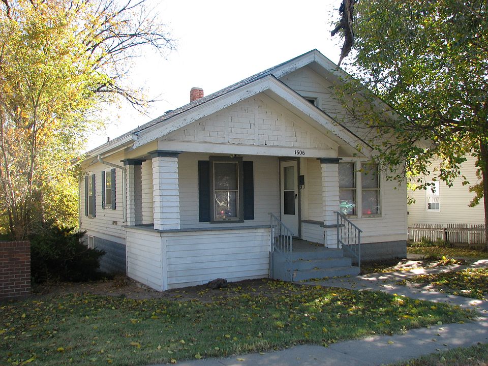 1st image of 1606 6th Ave