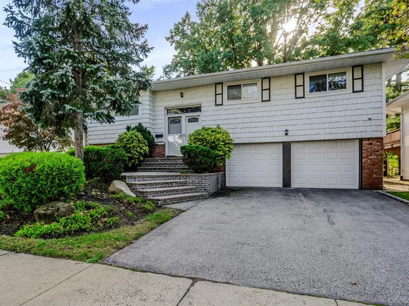 559 Leheigh Lane, Woodmere, NY 11598