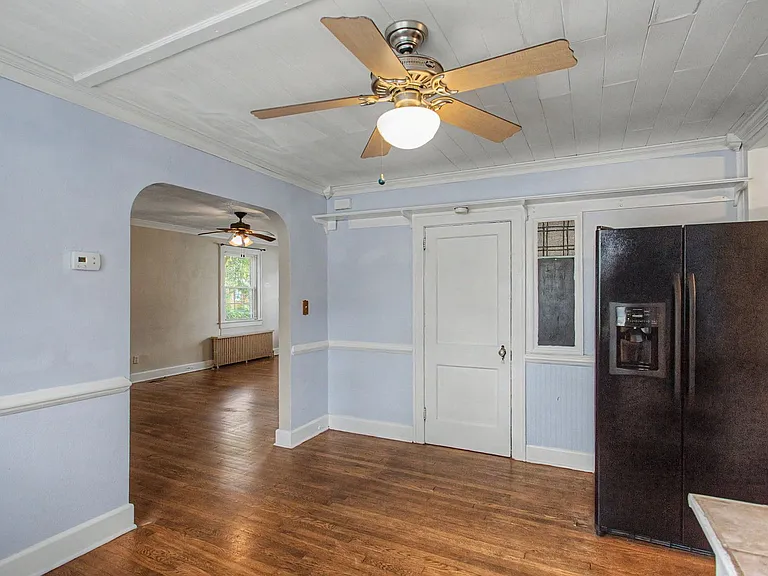 100 Chesterfield Rd — Photo 21