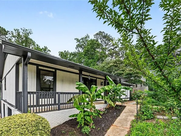 4268 Smithsonia Ct, Tucker, GA 30084