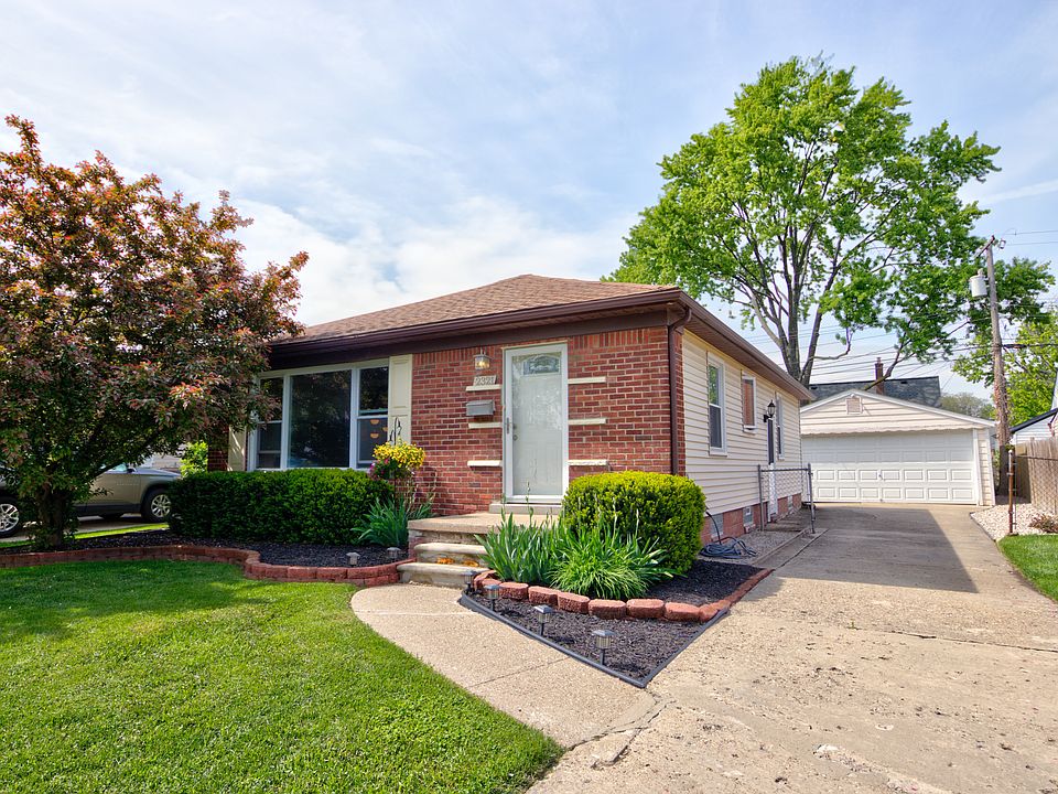 1st image of 2321 Mapledale St
