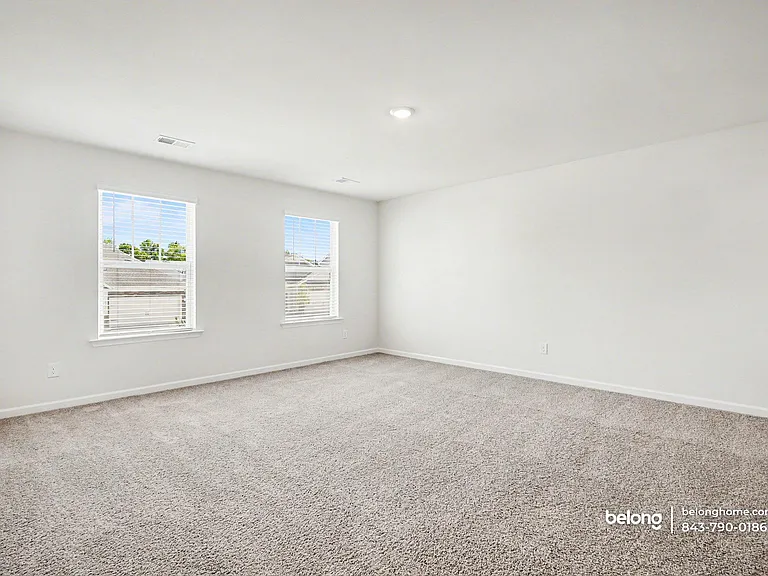 1614 Yarrow Ln — Photo 4