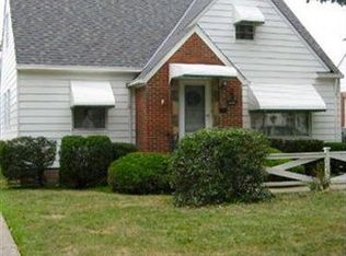 21451 Crystal Ave, Euclid, OH 44123