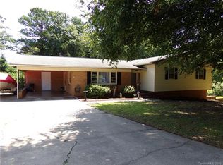 304 Starview Ln, Dallas, NC 28034