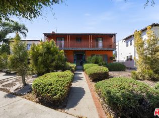 1137 Meadowbrook Ave, Los Angeles, CA 90019