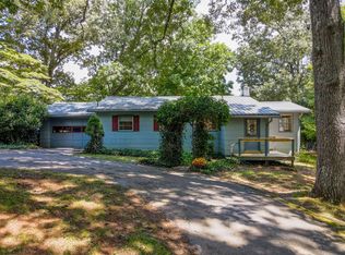190 Lowery Ln, Franklin, NC 28734