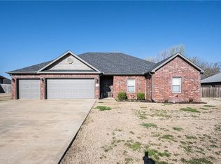 875 Harrison St, Pea Ridge, AR 72751