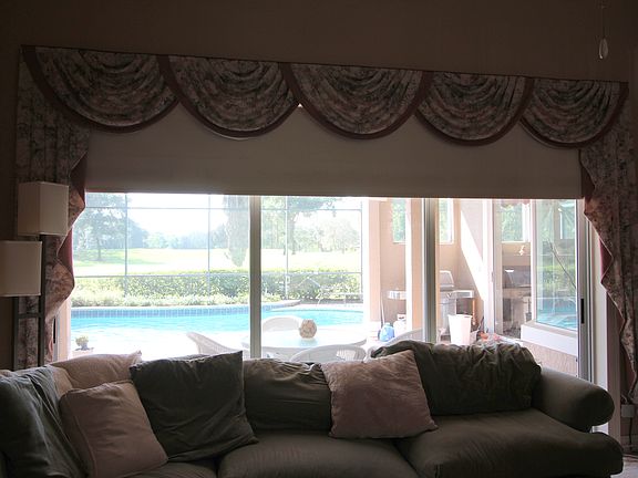 theater blackening screen