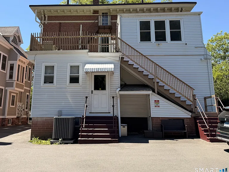 251 Edwards St #2 — Photo 16