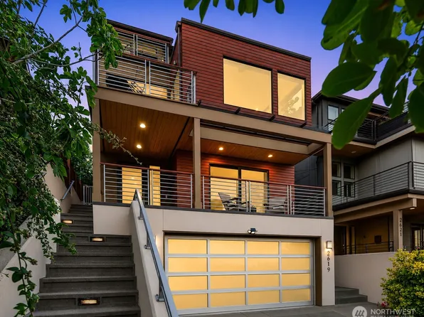 2619 Warren Avenue N, Seattle, WA 98109