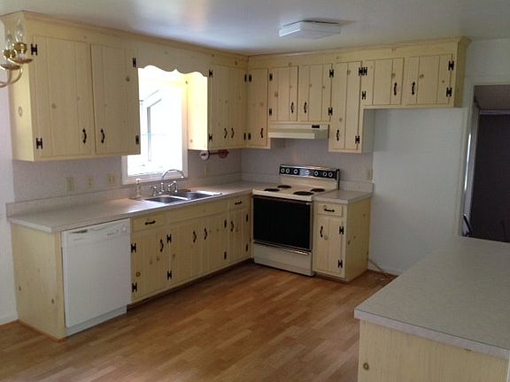 2nd image of 93 Caldroney Dr