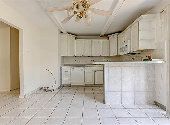 4th image of 11945 Barbara Dr