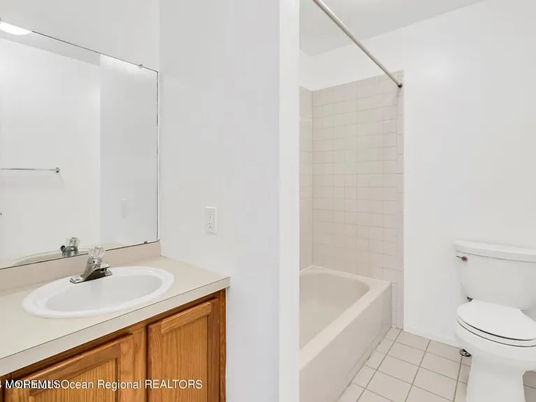 315 Love Ln — Photo 15