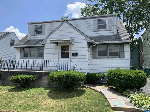 382-384 9th Ave, Paterson, NJ 07514