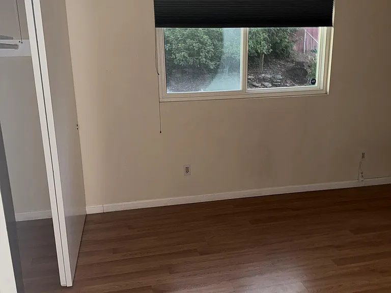 5954 Broadmoor Dr — Photo 23