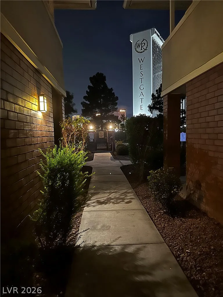 1 bed, 1.0 bath, 761 sqft, $1,650 — Photo 2