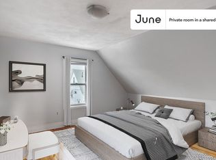 100 Flint St #B, Somerville, MA 02145