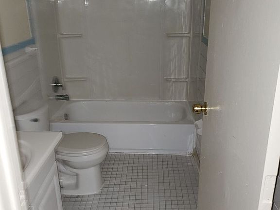 5th image of 2030 Catalpa Dr #8302879