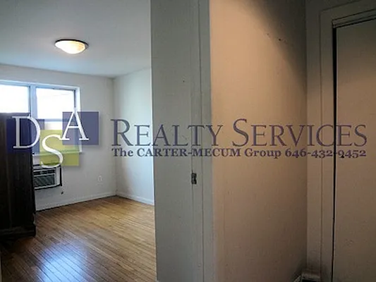 Rented by DSA Realty | media 25