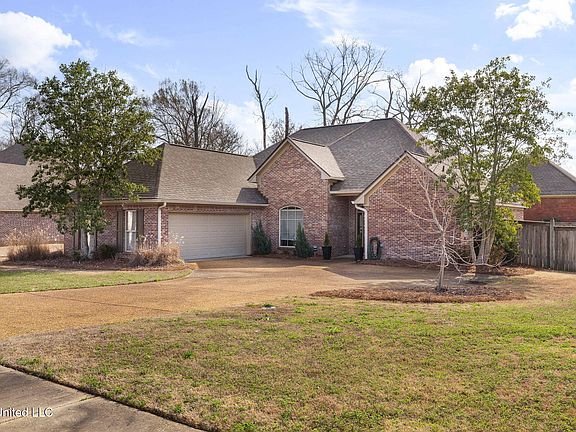 2nd image of 101 Bear Creek Cir