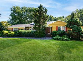 30 Greenhill Ln, Huntington, NY 11743