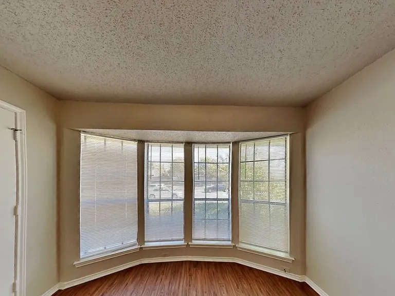 11836 Garden Terrace Dr — Photo 7