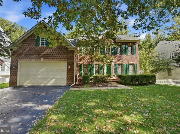 16495 Hayes Ln, Woodbridge, VA 22191