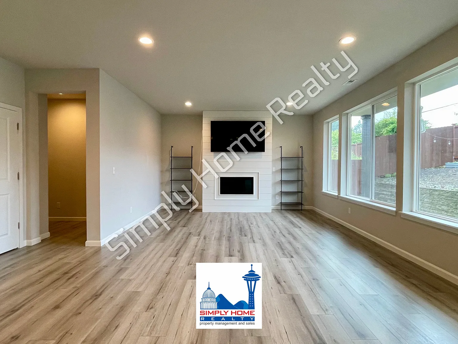 4 bed, 2.5 bath, 2628 sqft, $3,150 — Photo 3