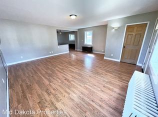 421 E 9th Ave, Mitchell, SD 57301