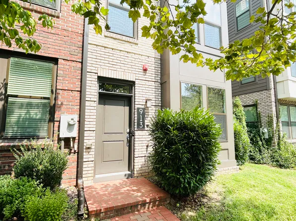 913 King Farm Blvd, Rockville, MD 20850