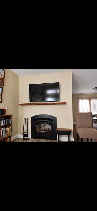 2 bed, 1.5 bath, 1296 sqft, $2,400 — Photo 2