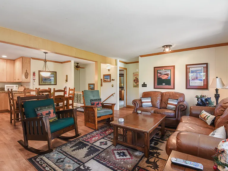 5634 Uplands Rd — Photo 11