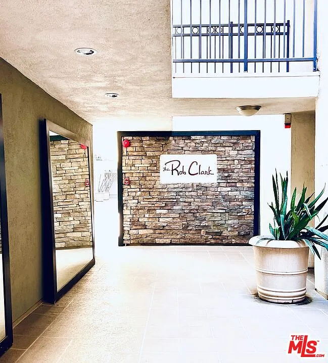1 bed, 1.0 bath, 670 sqft, $3,850 — Photo 4