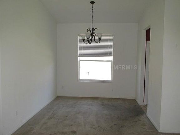 4th image of 2291 Meadow Oak Cir