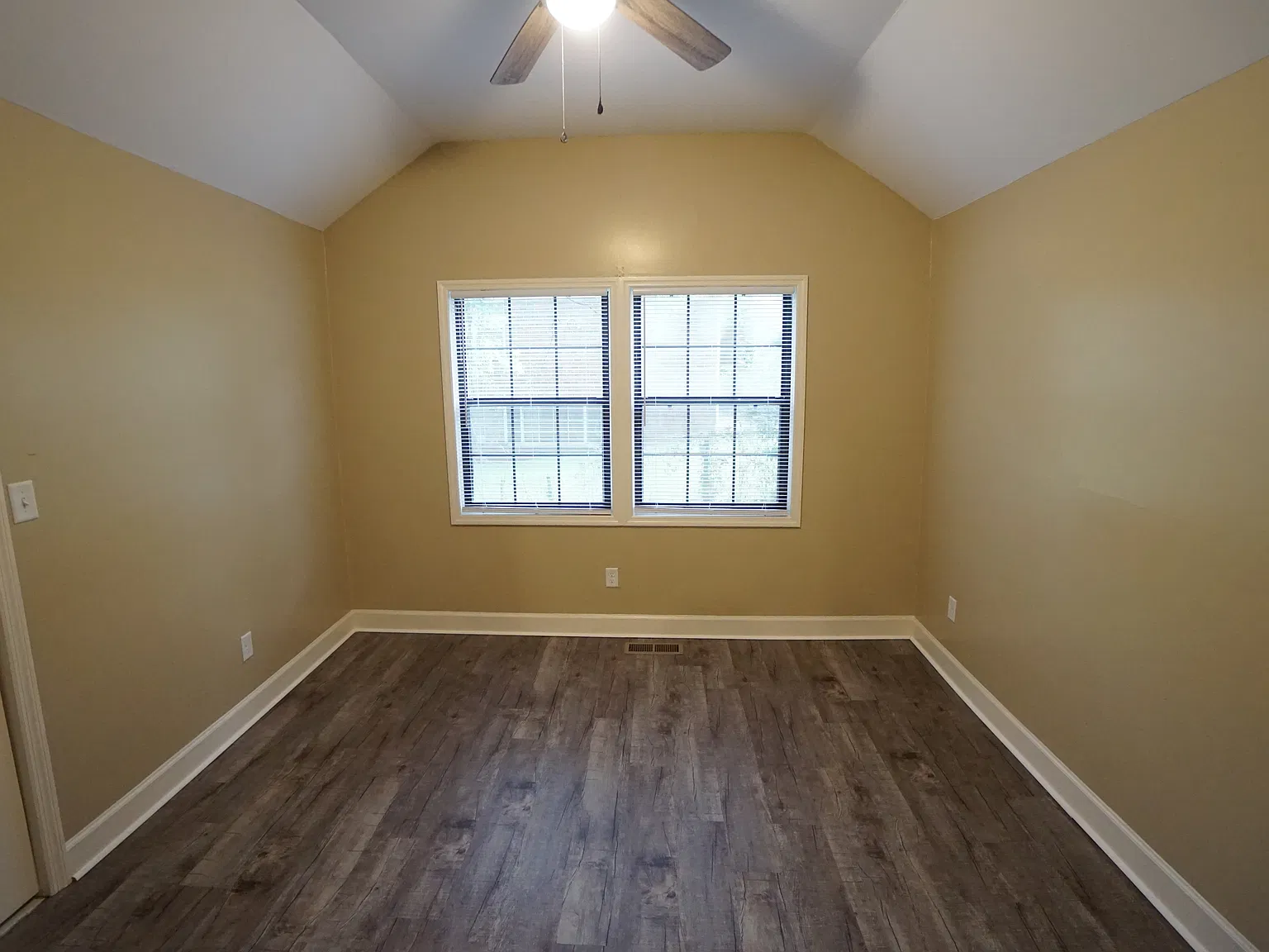 8410 10th Avenue South - 1 — Photo 2