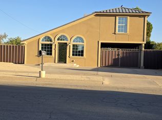802 Irvin St, Carlsbad, NM 88220