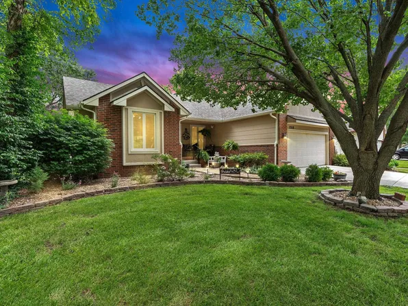 2318 N Chadsworth St, Wichita, KS 67205