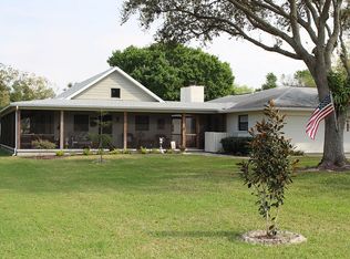 1527 Racimo Dr, Sarasota, FL 34240