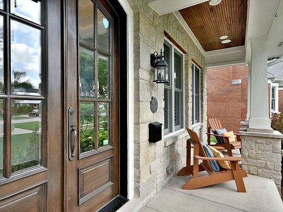 3rd image of 230 N Elm Ave