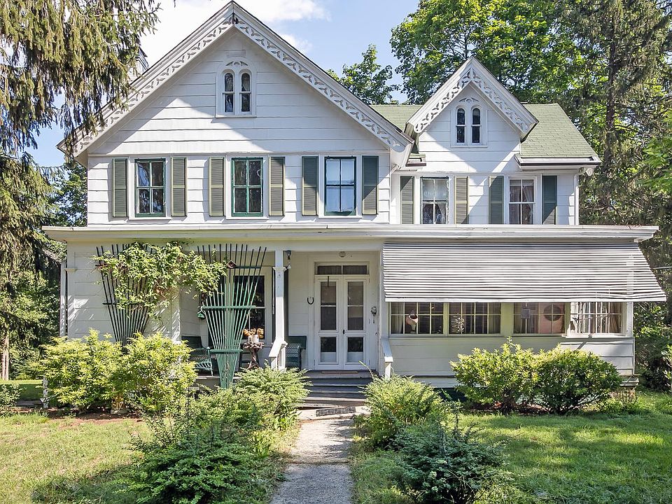 1st image of 103 Filors Ln