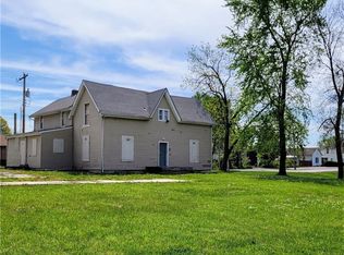 216 E Elm St, Independence, MO 64050