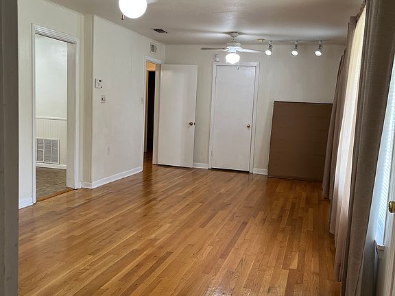 3rd image of 175 Tansyl Dr